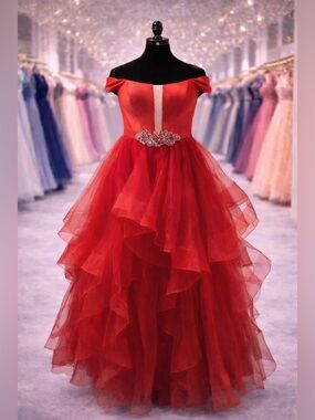 Glamour by Terani Red High-Low Tulle Gown – Size 6